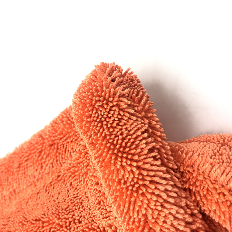 Twisted towel orange 7-1